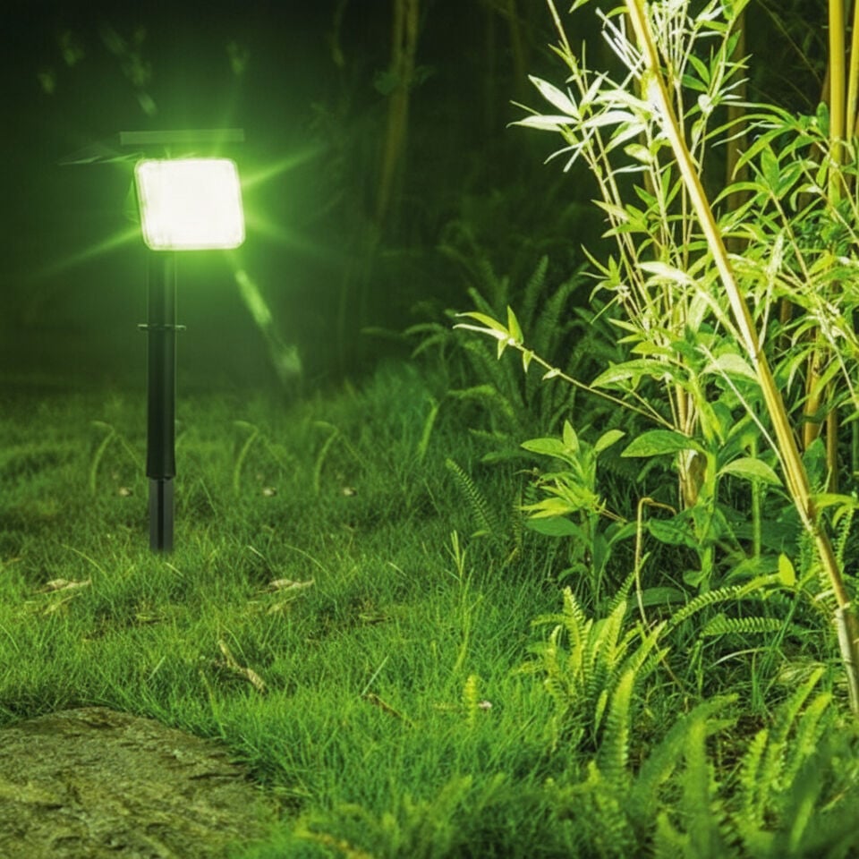 ACK AG60-01851 8W/h Solar Led Çim Armatürü Kazıklı Yeşil Işık